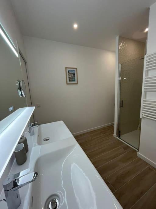 Sublime T2/ Cosy/ Clim/ Parking/Plage Menton Exteriér fotografie